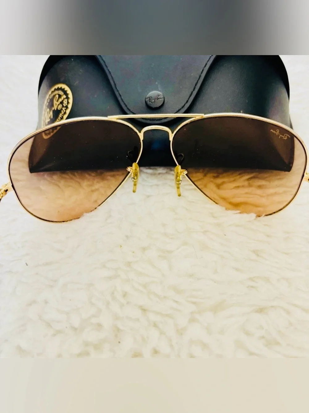 Ray-Ban Gold Aviator Sunglasses with Light Brown Lenses w/ case